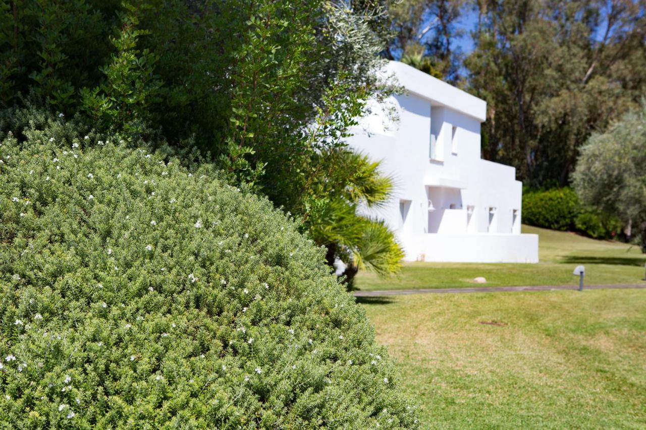 Hotel Flamingo Santa Margherita di Pula Exterior photo